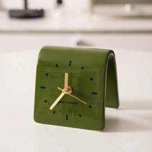 horloge à poser en céramique