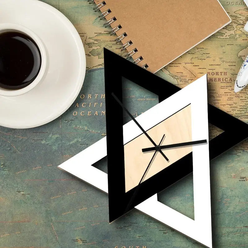 horloge élégante murale