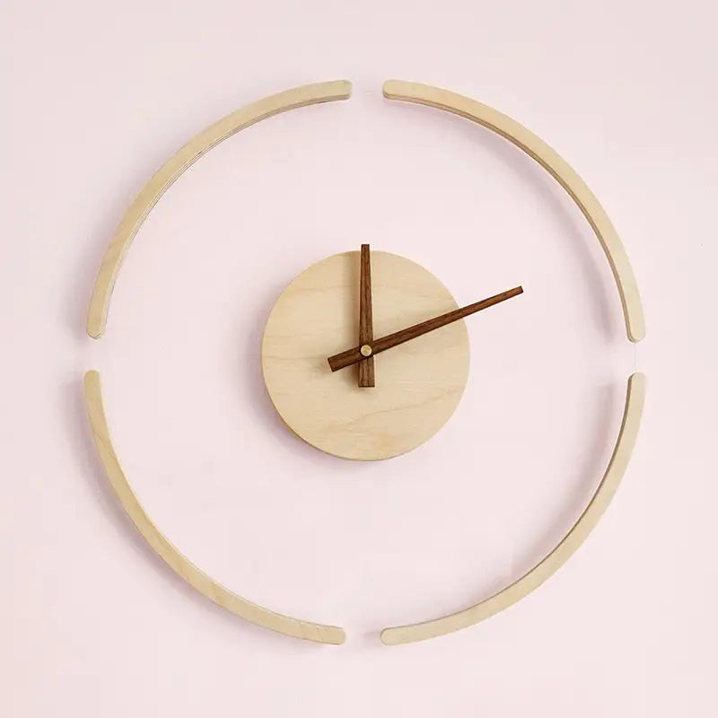 horloge en bois minimaliste